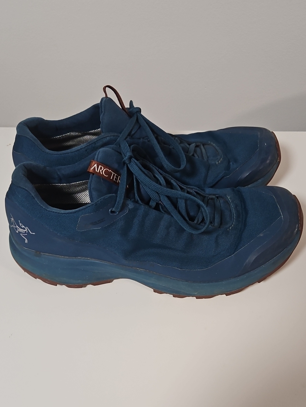Arc'teryx Aerios FL Men's Navy Blue Hiking Sneakers Size 9